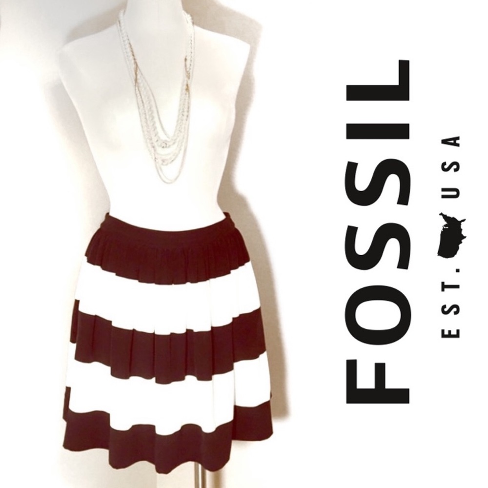 Fossil Daphne Black and White Striped Skirt Size 2